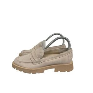 dv by Dolce Vita "Crisp" Classic Penny Loafer/Lug Sole Block Heel (Dune/Tan) EUC